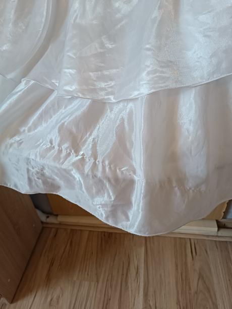Šaty na 1. sväté prijímanie, s