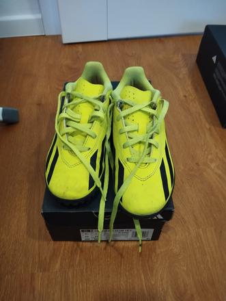 Chlapčenské kopačky turfy, adidas,33