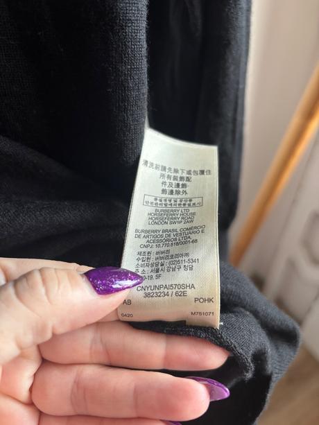 Burberry luxusný vlnený svetrík, burberry,s