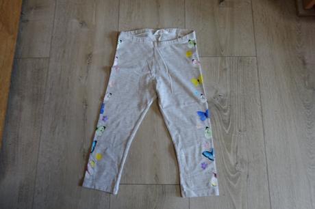 Kraťasy trištvrťové s motýľami, h&m,140
