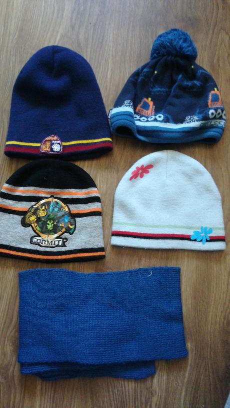Zimné čiapky v 98/104 sal grátis, 98