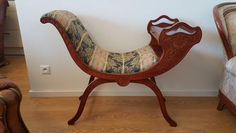 Stolicka na telefon, 