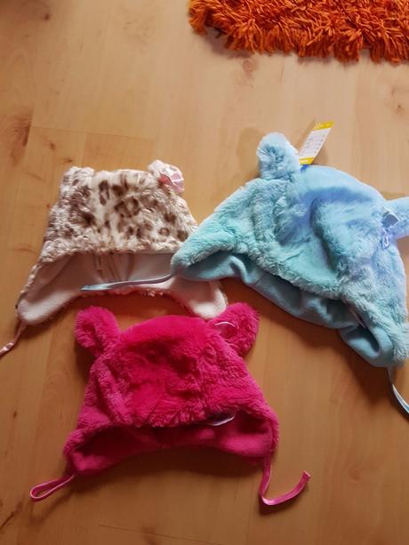 Chlpate ciapocky s uskami..kus 1,90e, 86