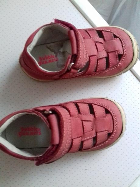 Krasne sandalky, bubble gummers,22