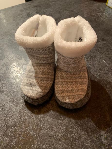 Nasuvacie papuče, h&m,22 / 23