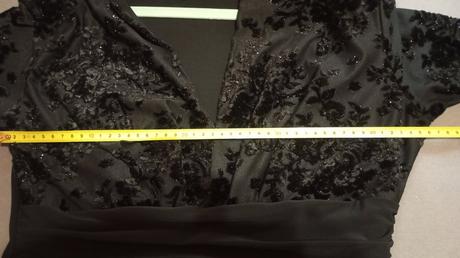 Príležitostné šaty, l