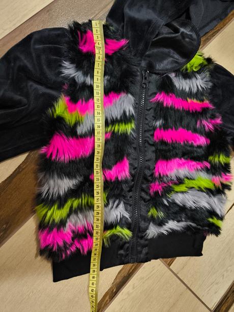 Chlpatý komplet - mikina, sukňa, baretka a kožuch, 116