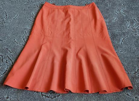 Látková sukňa v tehlovej farbe, 48