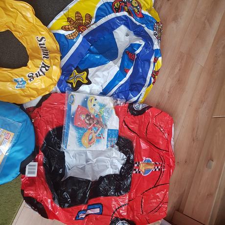 Rukavniky, člnky, vesta na plavanie,