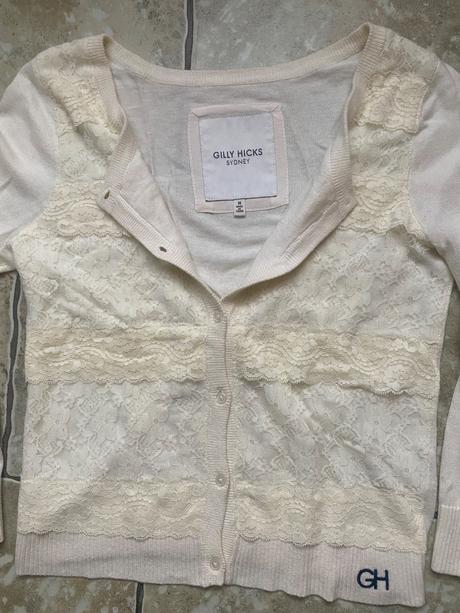 Krémový sveter s čipkou gilly hicks, abercrombie&fitch,m