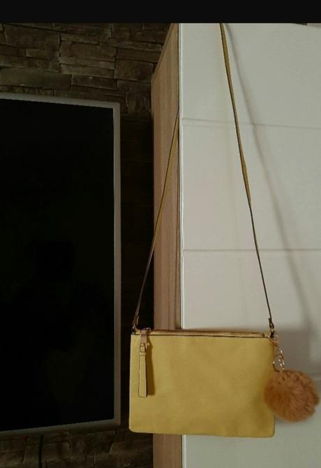 Kabelku kupovaný h&m, h&m