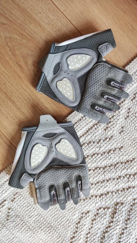 Profesionálne polprstové cyklistické fitness rukav,