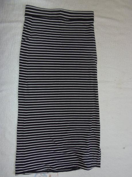 Prúžkovaná sukňa s rázporkom, m