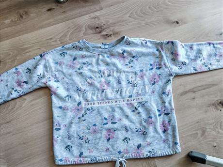 Krasna mikina cropp 146 az 158 sadne, 