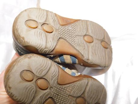 Kvalitne kožene topanky,na boku zips, 22