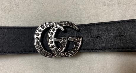 Čierne rôzne opasky, 