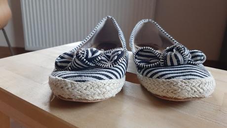 Pasikave bielo čierne balerinky, 36