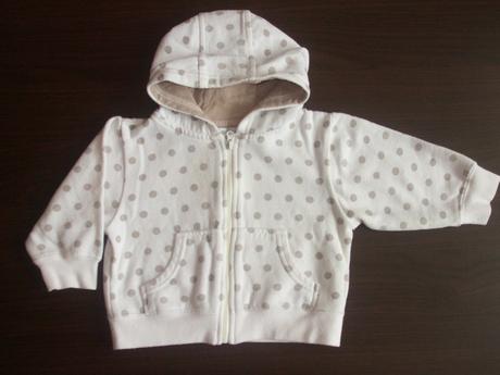 Mikinka s kapuckou, early days,74