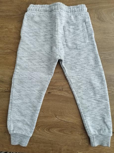 Tepláky zn. faf v. 3-4 roky, f&f,98