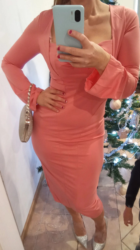 Krasne marhulovoruzove saty, m