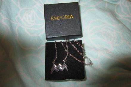 Retiazka s priveskom-vodnar, 