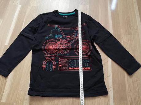 Tričko super stav, f&f,128