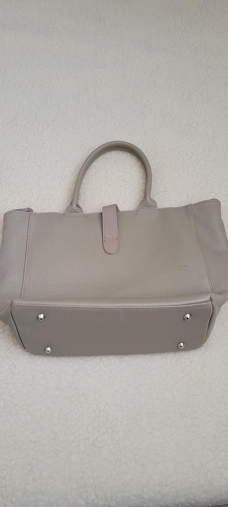 Značková svetlohnedá taška,