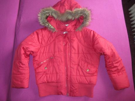 Dievčenská vetrovka, 146