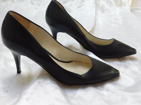 Bata kožene kvalitne lodičky, baťa,37