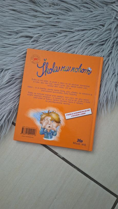 Škola za rohom kniha,