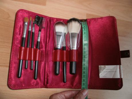 Set kozmetických štetcov,