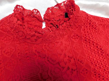 Pekna čipkovana bluzka, kappahl,38