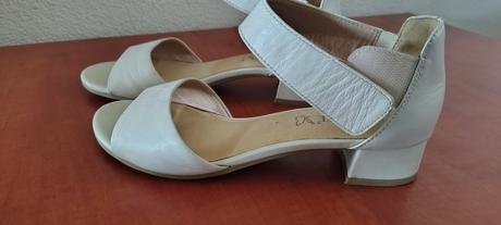 Kožené sandále veľ. 37,5 top stav, tamaris,37