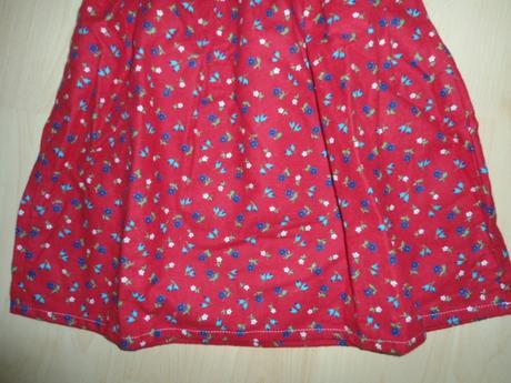 Cervene dievcenske saty, 98