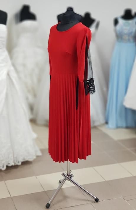 Krátke šaty - s/m/l, šaty sú mierne elastické, l / m / s