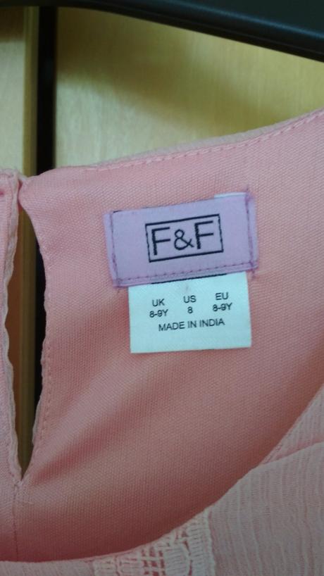 Krásne šaty - nenosené, boli iba oprané, f&f,134