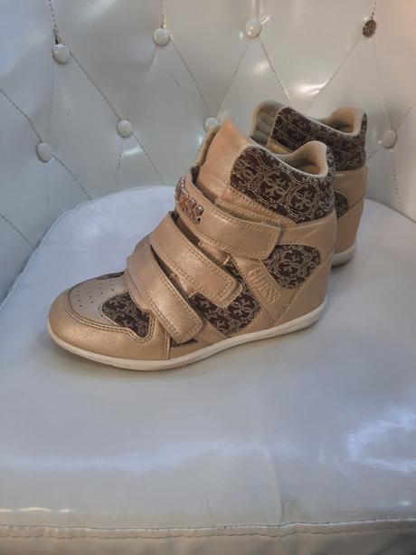 Tenisky guess, guess,33