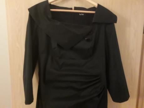 Spoločenské šaty, 42