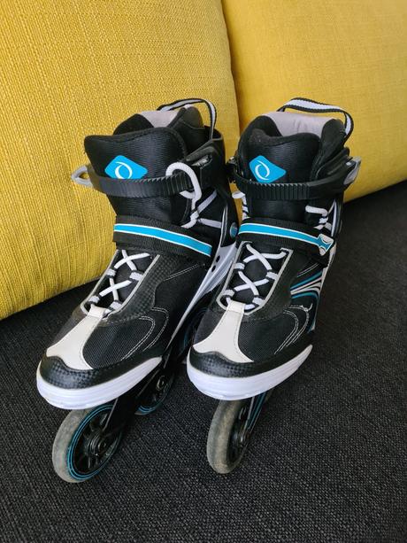 Kolieskové korčule, 42