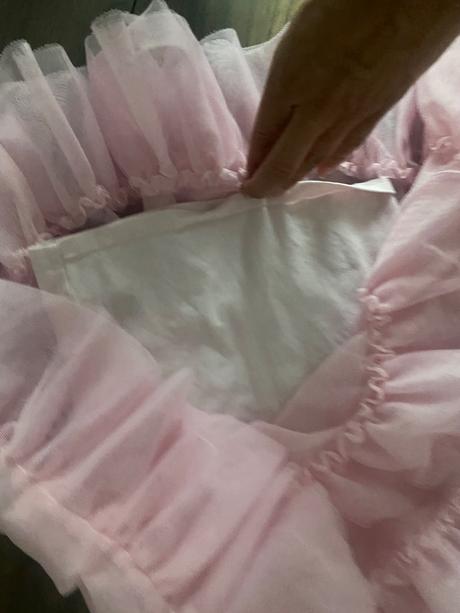 Dievčenské šaty, 116