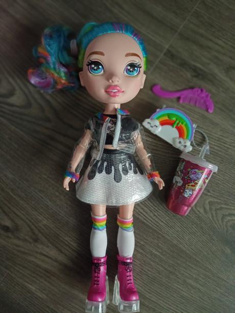 Bábika poppsie rainbow, 