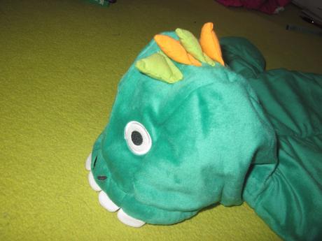 Velurovy overal drak - s postou, marks & spencer,62