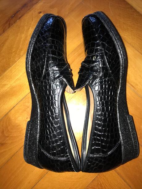 Krásne dámske čierne mokasíny, 40