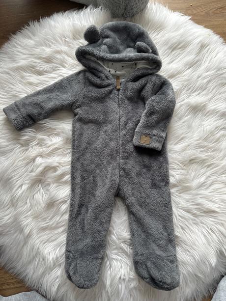 Flísovy overal s uškami, 68