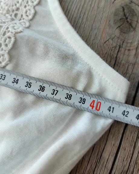 Smotanové šaty s čipkovaným topom, xs