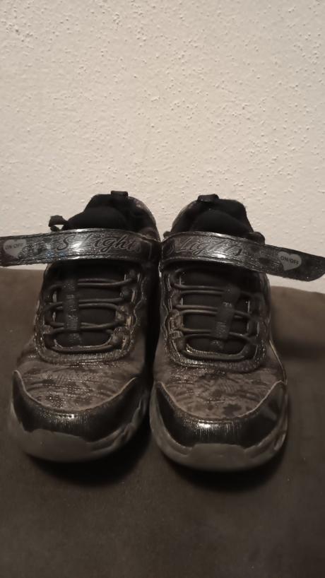 Čierne skechers topanky, skechers,32