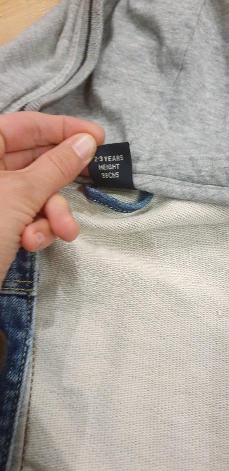 Riflova bunda, next,104