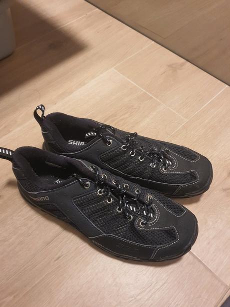 Tretry na bicykel shimano 43, 43