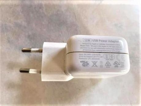 Univerzálny usb adaptér - nabíjačka, samsung