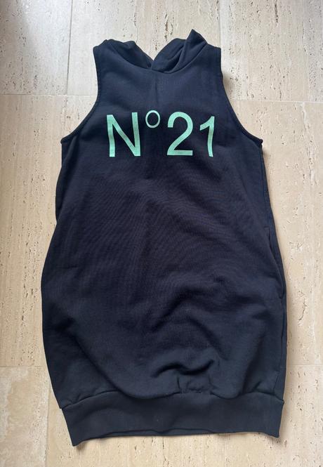 Dievčenské šaty zn. n 21, 140
